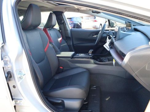 New 2026 Toyota Prius Plug-In Hybrid FWD image 24