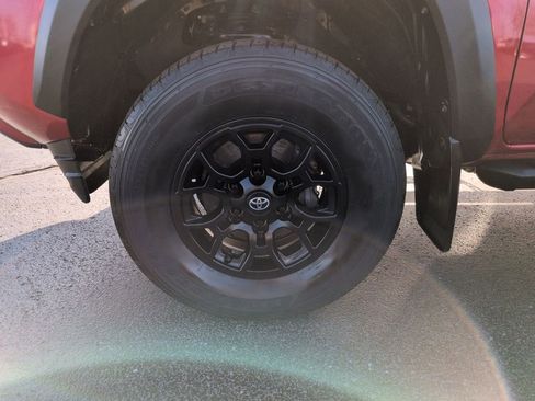 Used 2022 Toyota Tacoma SR w/ SX Package image 27