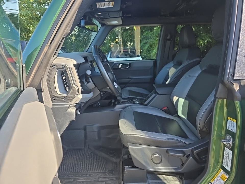 Used 2023 Ford Bronco Big Bend w/ Sasquatch Package AWD/4WD image 5