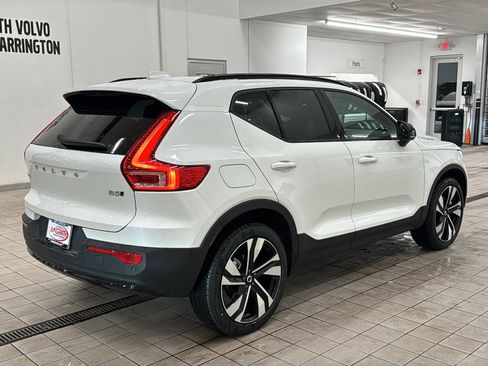 New 2026 Volvo XC40 B5 Ultra w/ Climate Package image 5
