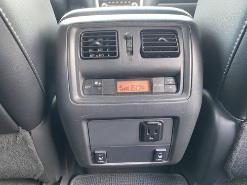 Used 2015 Nissan Pathfinder Platinum w/ Cargo Package FWD image 24