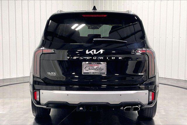Used 2024 Kia Telluride EX w/ EX Captain's Chair Package AWD/4WD image 4