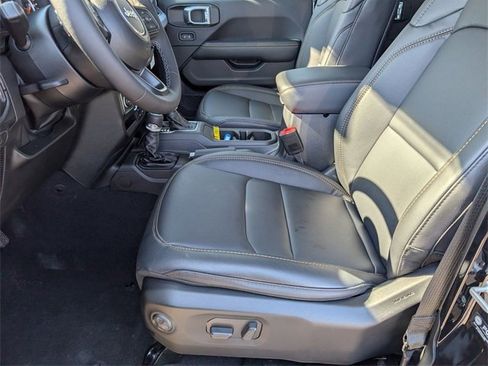 New 2026 Jeep Gladiator Sport image 11