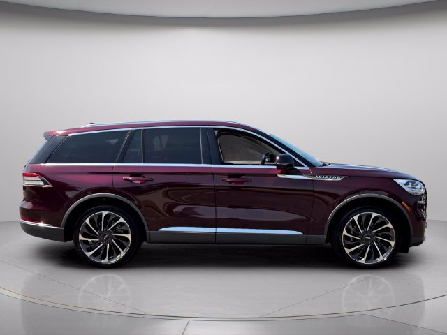 Used 2020 Lincoln Aviator Reserve w/ Equipment Group 202A AWD/4WD image 8