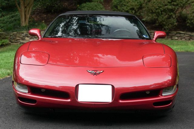 Used 2004 Chevrolet Corvette Convertible w/ Preferred Equipment Group RWD image 15