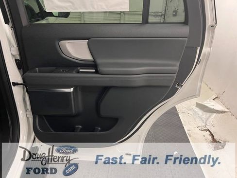 New 2026 Ford Expedition Active AWD/4WD image 40