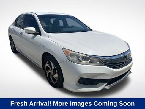 Used 2017 Honda Accord LX image 1