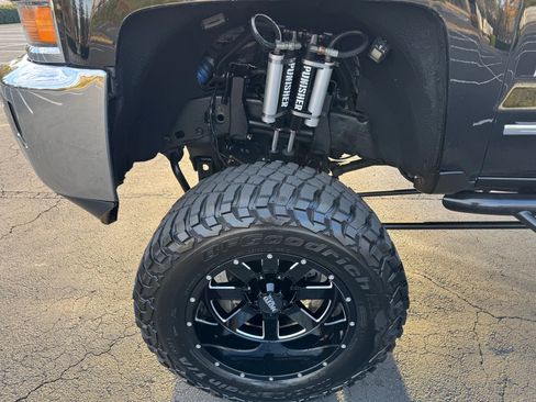 Used 2015 Chevrolet Silverado 2500 High Country w/ Duramax Plus Package image 11