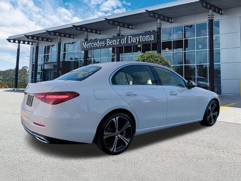 Used 2025 Mercedes-Benz C 300 Sedan image 4