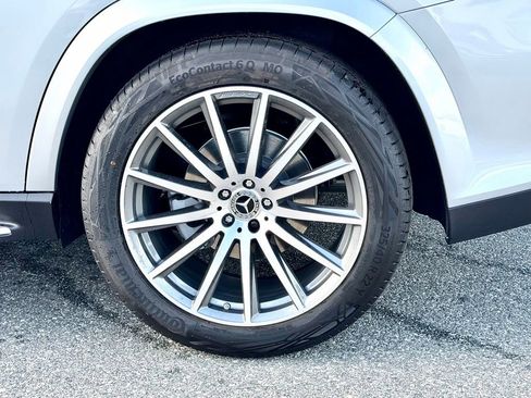 New 2026 Mercedes-Benz GLS 450 4MATIC image 15