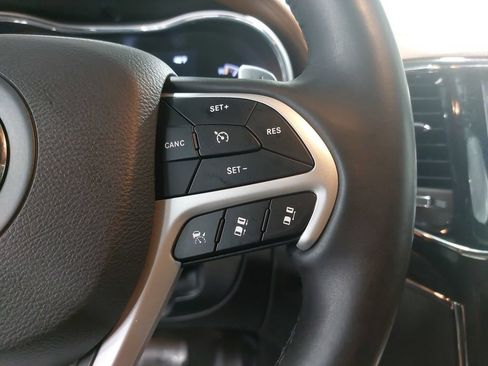 Used 2019 Jeep Grand Cherokee Summit AWD/4WD image 17