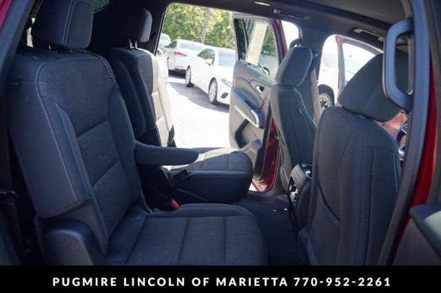 Used 2025 Chevrolet Traverse LT w/ Sun and Wheel Package FWD image 14