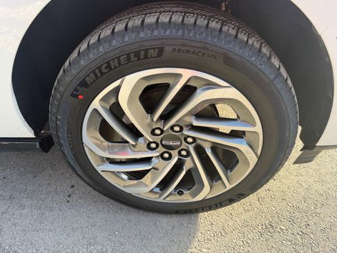 New 2026 Lincoln Navigator L Reserve image 9