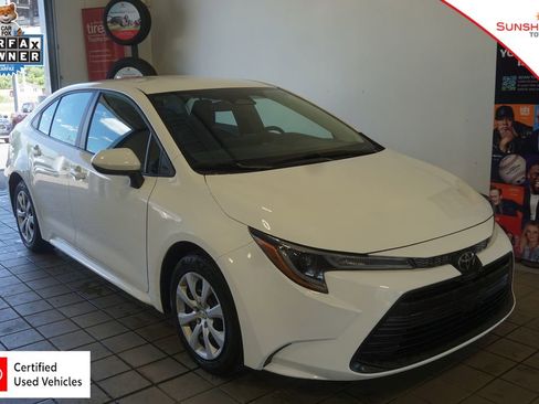 Used 2024 Toyota Corolla LE FWD image 1