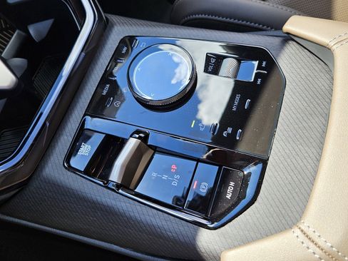 New 2025 BMW X3 xDrive30i w/ Convenience Package image 38