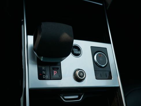 Used 2023 Land Rover Range Rover SE image 29