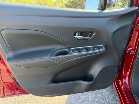 New 2025 Nissan Versa SR w/ Trunk Package image 10