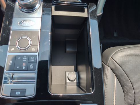Used 2018 Land Rover Discovery HSE Luxury AWD/4WD image 36