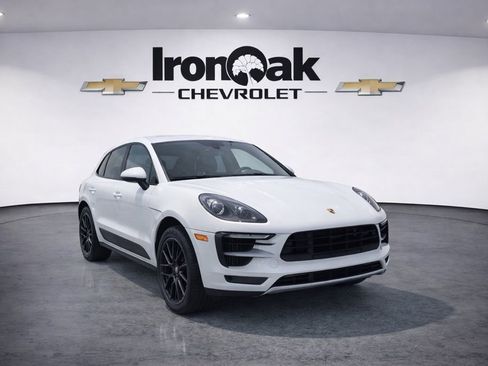 Used 2017 Porsche Macan GTS AWD/4WD image 1