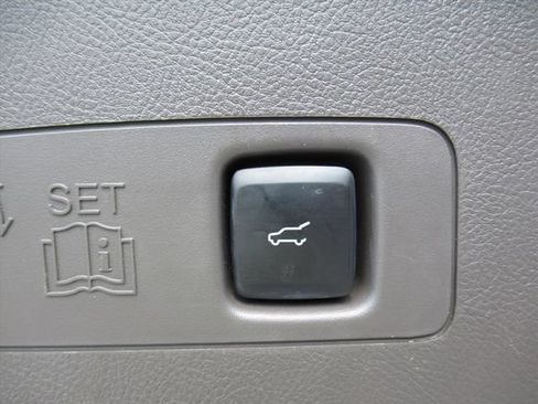 Used 2022 Lincoln Corsair FWD w/ Premium Package image 37