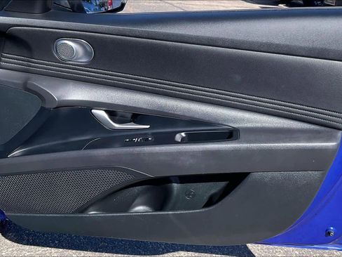 Used 2024 Hyundai Elantra Limited image 22