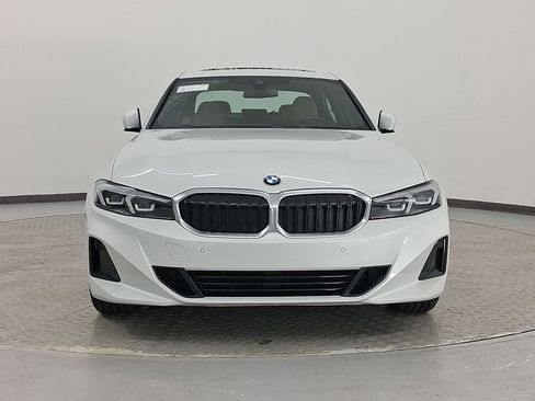Certified 2024 BMW 330i Sedan w/ Premium Package image 6