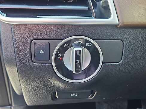 Used 2017 Mercedes-Benz GLS 450 4MATIC image 18