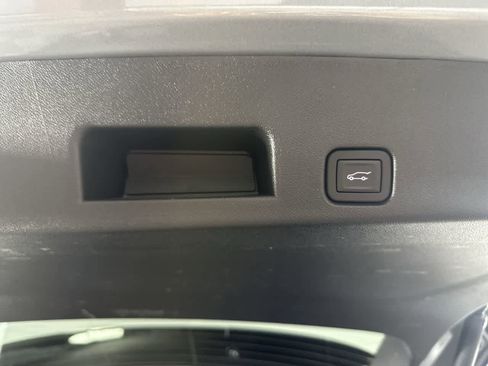 Used 2025 Buick Enclave Sport Touring image 30