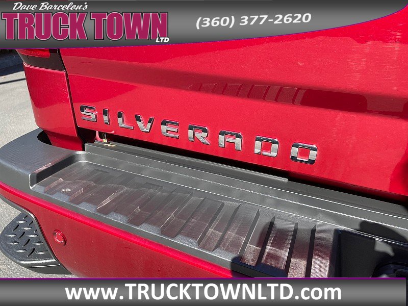 Used 2018 Chevrolet Silverado 2500 High Country w/ Duramax Plus Package AWD/4WD image 39