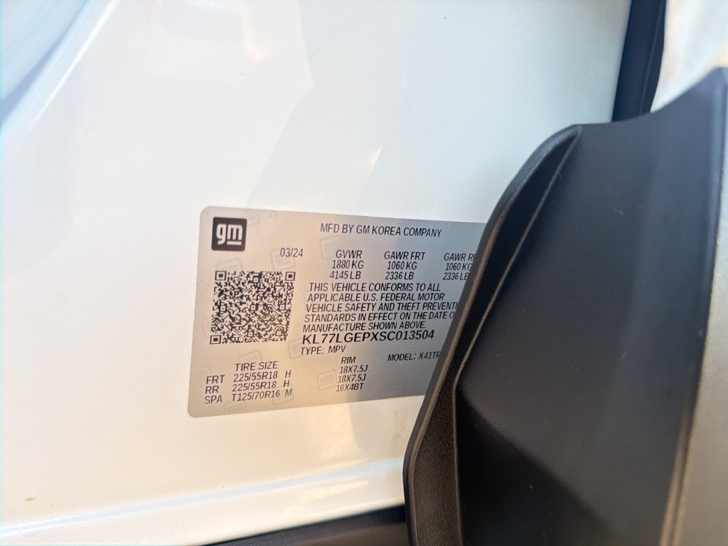 Used 2025 Chevrolet Trax RS w/ Driver Confidence Package FWD image 17