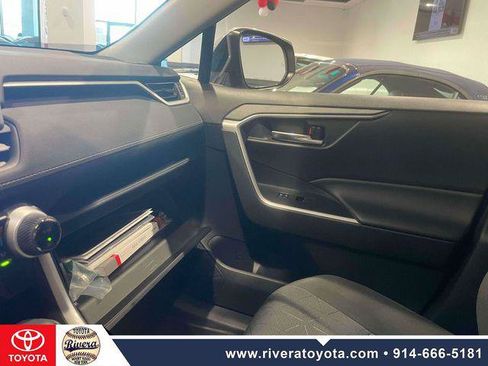 Certified 2023 Toyota RAV4 XLE AWD/4WD image 31