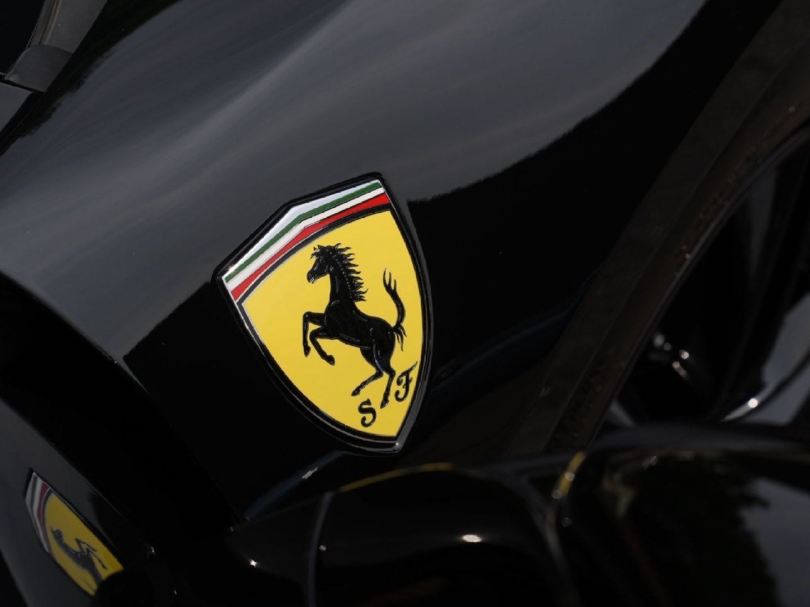 Used 2019 Ferrari 488 Spider RWD image 42