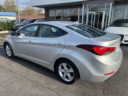 Used 2016 Hyundai Elantra Value Edition FWD image 12