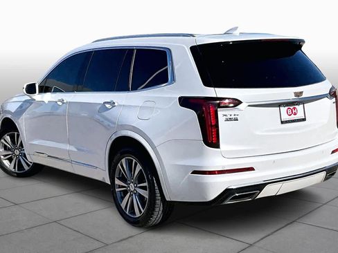 Used 2020 Cadillac XT6 Premium Luxury image 11