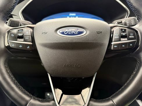 Used 2024 Ford Escape Platinum image 43