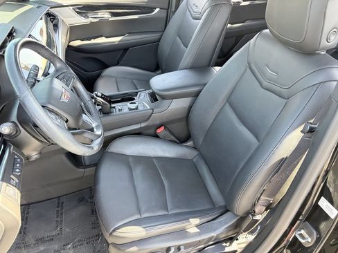 Used 2020 Cadillac XT6 Premium Luxury FWD image 19