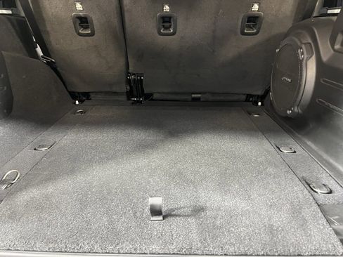 Used 2022 Jeep Wrangler Unlimited Sahara image 28