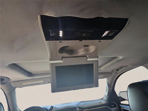 Used 2019 GMC Yukon XL Denali w/ Denali Ultimate Package image 75