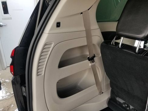 Certified 2024 Chrysler Pacifica Touring-L w/ Road Tripper Package image 31