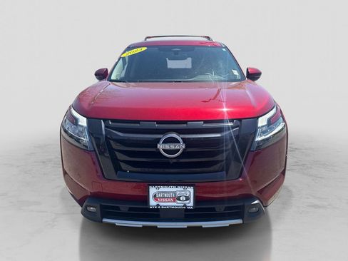 Used 2023 Nissan Pathfinder SL w/ SL Premium Package AWD/4WD image 11