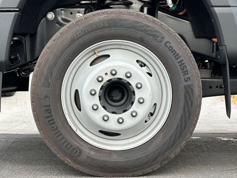 New 2025 Ford F450 XL RWD image 20
