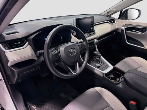 Certified 2021 Toyota RAV4 Limited AWD/4WD image 9