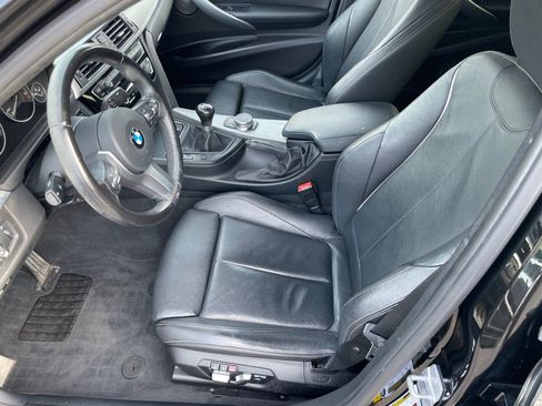 Used 2018 BMW 340i xDrive Sedan w/ Premium Package image 28