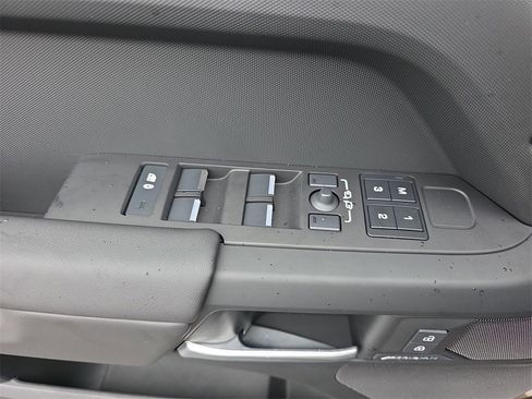 New 2026 Land Rover Defender 110 S image 30