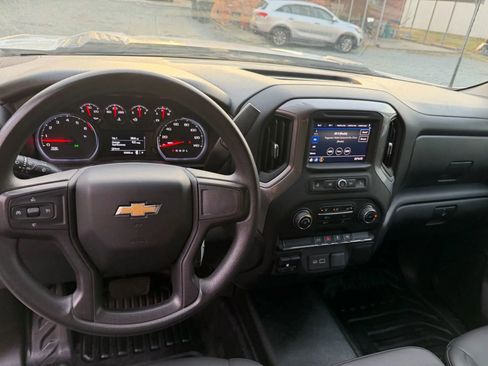 Used 2021 Chevrolet Silverado 2500 W/T w/ WT Convenience Package image 15