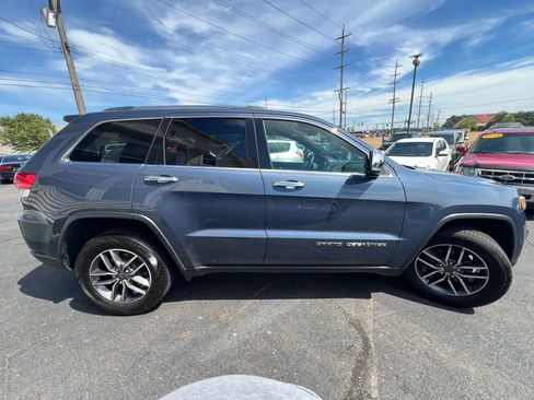 Used 2019 Jeep Grand Cherokee Limited image 6