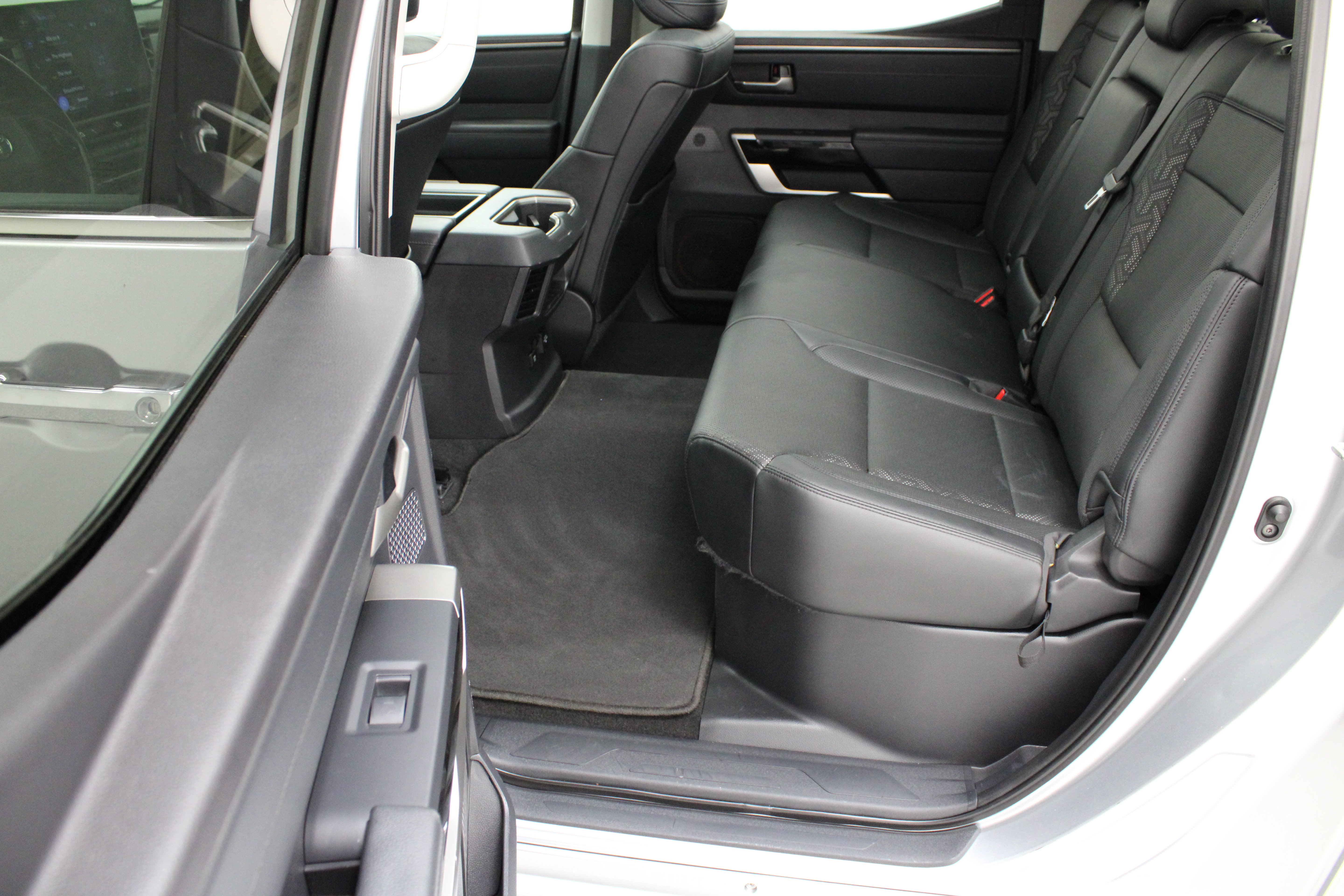Used 2022 Toyota Tundra Limited AWD/4WD image 34
