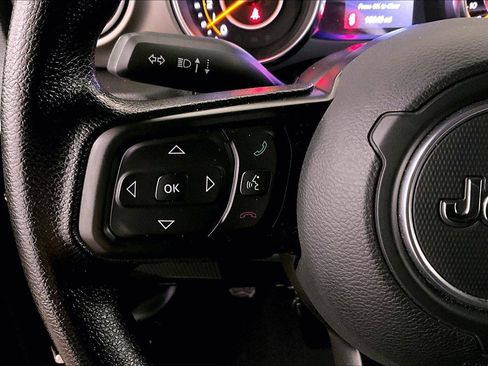 Used 2021 Jeep Wrangler Sport image 17