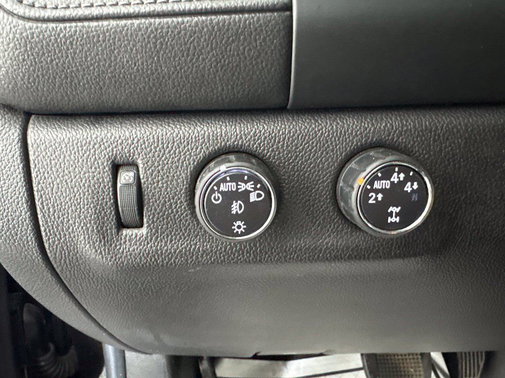 Used 2016 GMC Canyon SLT AWD/4WD image 16