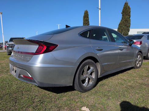 Used 2021 Hyundai Sonata SE image 2